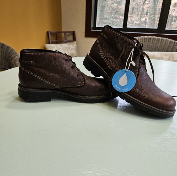 SOLD!!! NWB Clarks Morris Peak boots Sz 9 - Picture 3 of 8